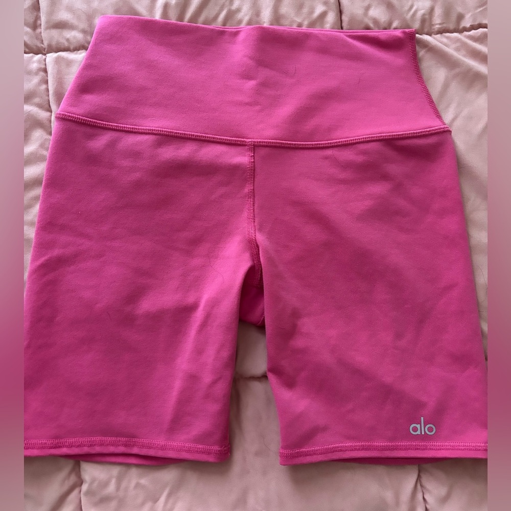 Hot Pink Alo Shorts 🩷🌸